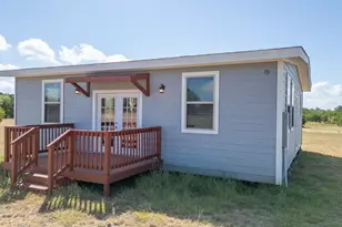10381 Co Rd 200, Bertram, TX 78605 - Photo 12