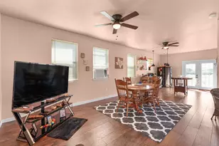 10381 Co Rd 200, Bertram, TX 78605 - Photo 16