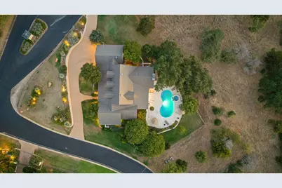 101 Diamond Hl, Horseshoe Bay, TX 78657 - Photo 2