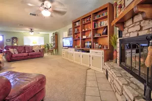 204 Sunset Dr, Llano, TX 78643 - Photo 10
