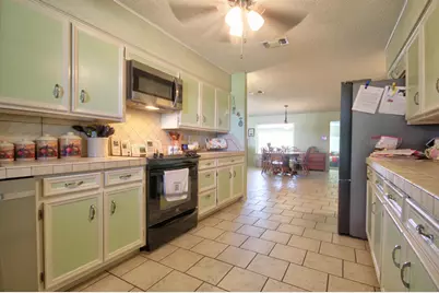 204 Sunset Drive, Llano, TX 78643 - Photo 14