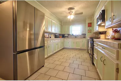 204 Sunset Drive, Llano, TX 78643 - Photo 12
