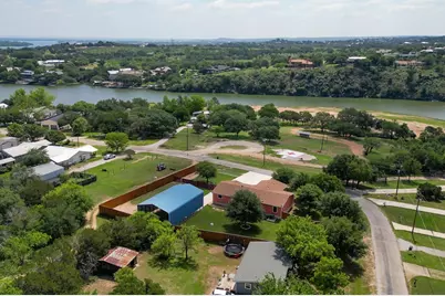 826 Sandy Mountain Drive, Sunrise Beach, TX 78643 - Photo 2