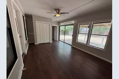 607 N Main Street, Burnet, TX 78611 - Photo 12
