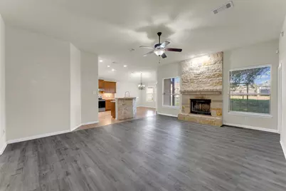 206 Cailin Ct, Burnet, TX 78611 - Photo 12
