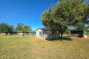 106 Post Oak Dr, Llano, TX 78643 - Photo 14