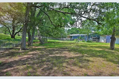 5204 Bedford Drive, Kingsland, TX 78639 - Photo 22