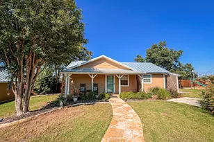 207 E College St, Llano, TX 78643 - Photo 1