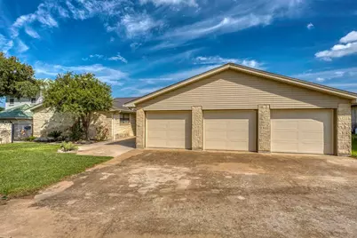 209 Senisa Dr., Buchanan Dam, TX 78609 - Photo 4