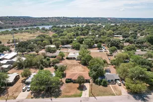 1108 Cedar Dr, Marble Falls, TX 78654 - Photo 2