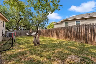 105 E Wildflower Blvd, Marble Falls, TX 78654 - Photo 28