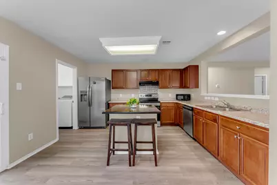 105 E Wildflower Blvd, Marble Falls, TX 78654 - Photo 8