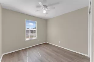 105 E Wildflower Blvd, Marble Falls, TX 78654 - Photo 22