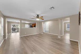 105 E Wildflower Blvd, Marble Falls, TX 78654 - Photo 6