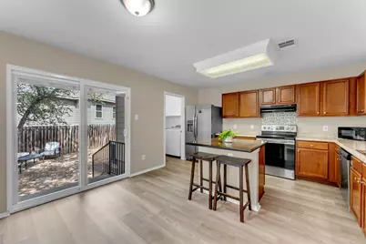 105 E Wildflower Blvd, Marble Falls, TX 78654 - Photo 12