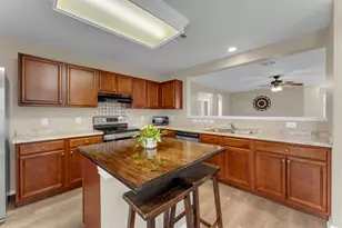 105 E Wildflower Blvd, Marble Falls, TX 78654 - Photo 10