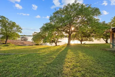 310 Castlehigh Drive, Granite Shoals, TX 78654 - Photo 16