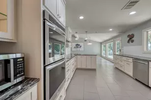 1704 Bluebonnet Ln, Kingsland, TX 78639 - Photo 16