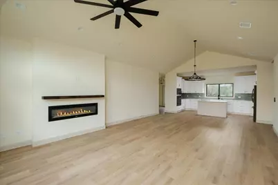 114 Rolling Hls Drive, Horseshoe Bay, TX 78657 - Photo 6