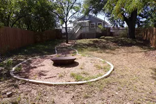 1005 Broadway, Marble Falls, TX 78654 - Photo 8