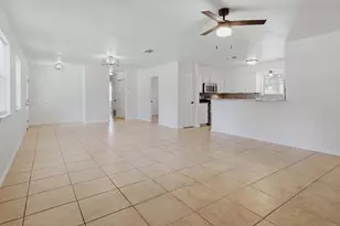 180 Turkey Run, Meadowlakes, TX 78654 - Photo 4