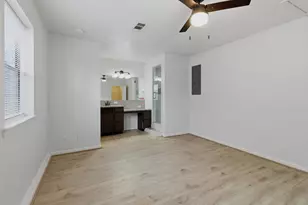 180 Turkey Run, Meadowlakes, TX 78654 - Photo 8