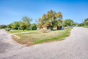 616 Ave D, Marble Falls, TX 78654 - Photo 10