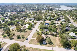 616 Ave D, Marble Falls, TX 78654 - Photo 4