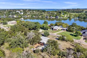728 Sandy Mountain Dr, Sunrise Beach, TX 78643 - Photo 2