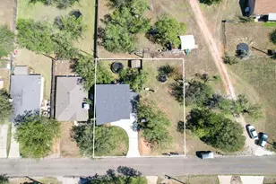 847 Pecan Ln, Cottonwood Shores, TX 78657 - Photo 2