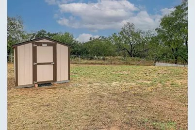 2848 Indian Trl, Kingsland, TX 78639 - Photo 24