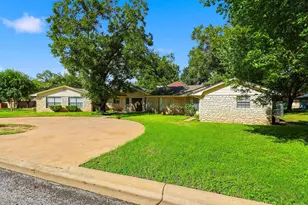 268 Quail St, Meadowlakes, TX 78654 - Photo 2