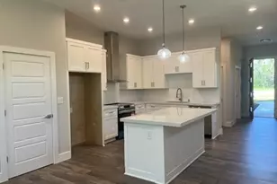 611 Sunray, Horseshoe Bay, TX 78657 - Photo 2
