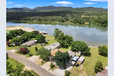 4718 River Oaks Dr Drive, Kingsland, TX 78639 - Photo 2