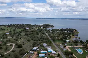 317 Pebble Dr, Buchanan Dam, TX 78609 - Photo 18