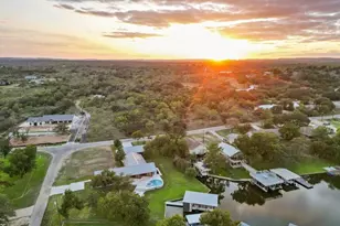 503 Shadyside Ln, Sunrise Beach, TX 78643 - Photo 4