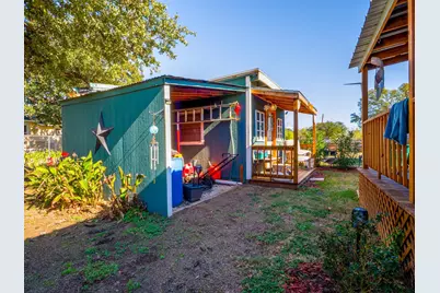 301 E Castlebriar, Granite Shoals, TX 78654 - Photo 16