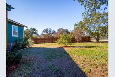 301 E Castlebriar, Granite Shoals, TX 78654 - Photo 18
