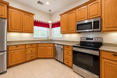 1107 E College Street, Llano, TX 78643 - Photo 10