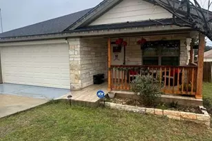 832 Aspen Ln, Cottonwood Shores, TX 78657 - Photo 2
