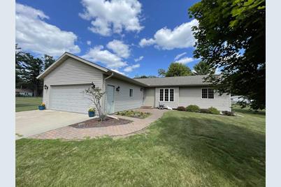 4811 Prairie View Drive, Wisconsin Rapids, WI 54494 - Photo 1