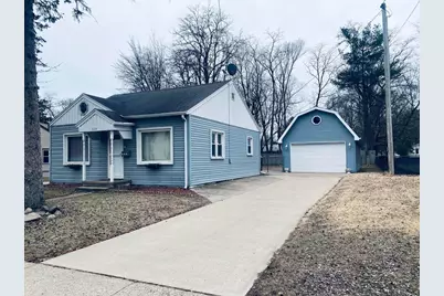 824 8th Street, Waupaca, WI 54981 - Photo 1