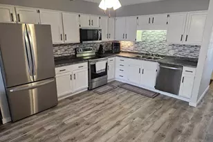 182 Amstar Dr, Chippewa Falls, WI 54729 - Photo 4