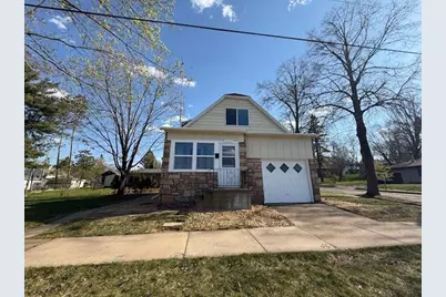 1015 Cedar Street, Wausau, WI 54401 - Photo 1