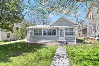 210 S Franklin Street, Waupaca, WI 54981 - Photo 1