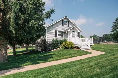 106 W Division Street, Greenwood, WI 54437 - Photo 1