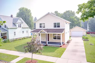 1015 S 5th Avenue, Wausau, WI 54401 - Photo 1