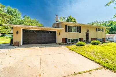 215 Lucille Street, Wausau, WI 54401 - Photo 1