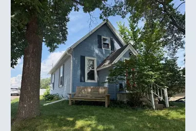 102 E Strowbridge Street, Wausau, WI 54401 - Photo 1