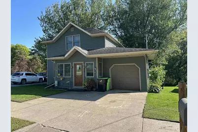 202 W 10th Street, Neillsville, WI 54456 - Photo 1